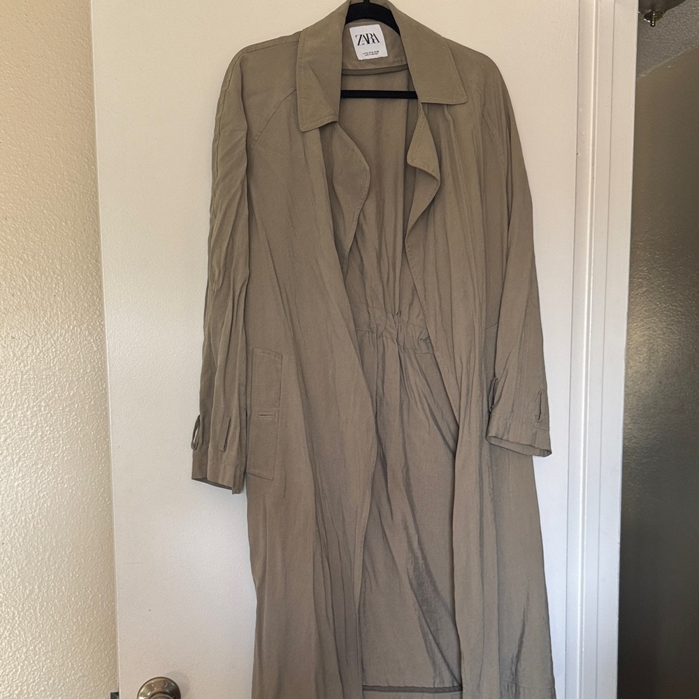 Zara Women's Classic Oversized Green Trench Coat